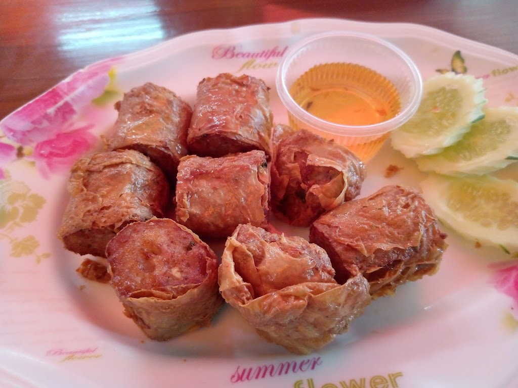 พัฒน์ราดหน้าหมูนุ่ม (เหลาริมทาง)의 사진
