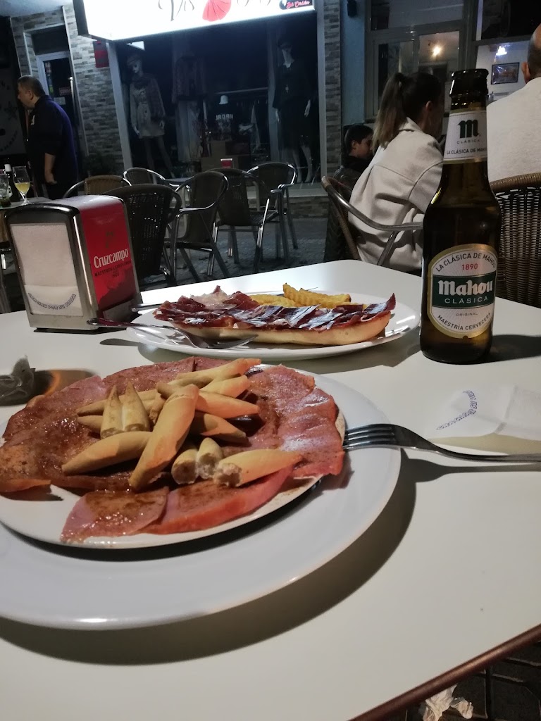 Cafeteria Andra — Comida y bebida