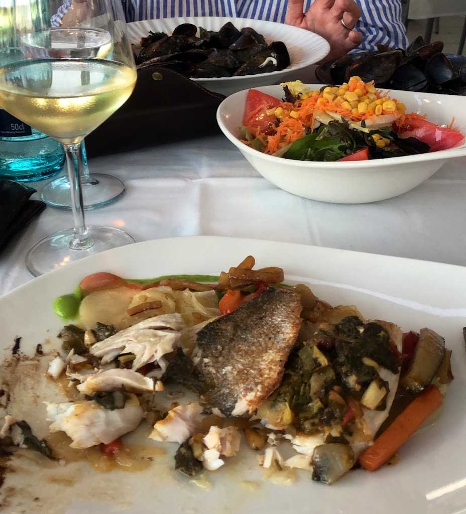 Restaurant IRU — Comida y bebida