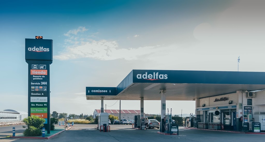 Adelfas - Estacion de Servicio
