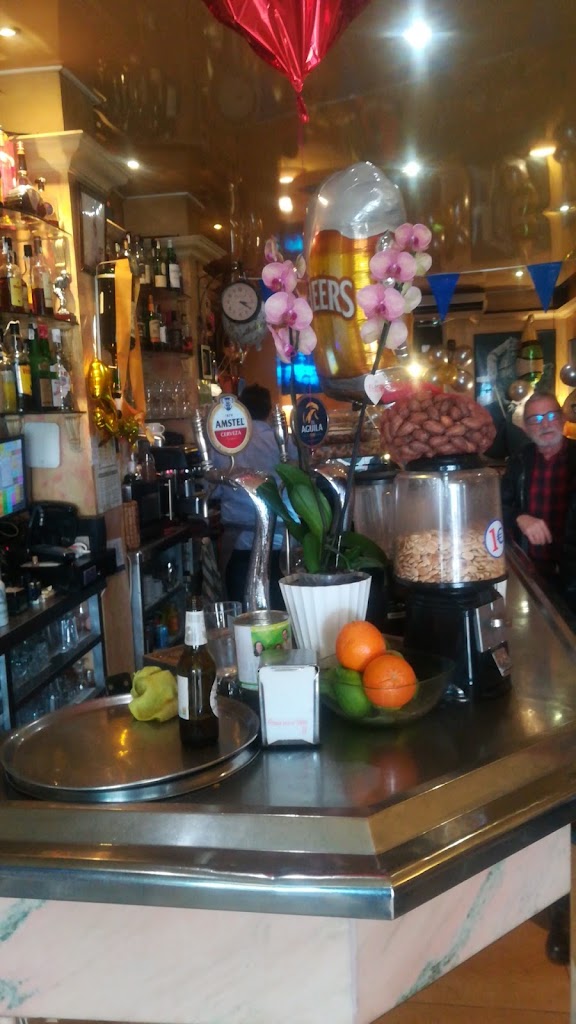Cafeteria Coral, Heladeria, Coctel, bar, tapas — Comida y bebida