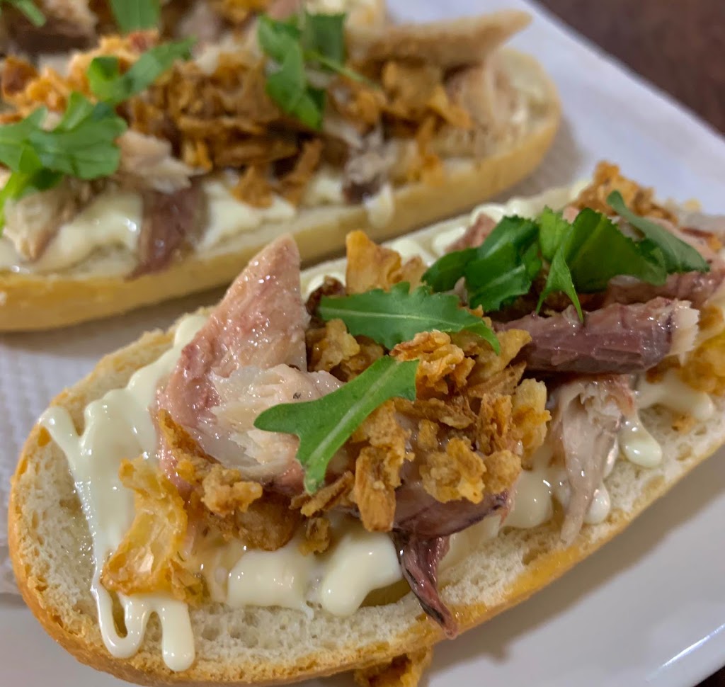Taperia cerveceria Arias — Comida y bebida