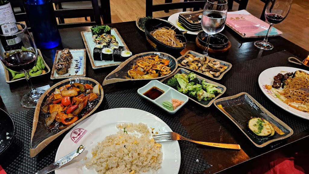 Restaurante Asiatico "ABC" — Comida y bebida