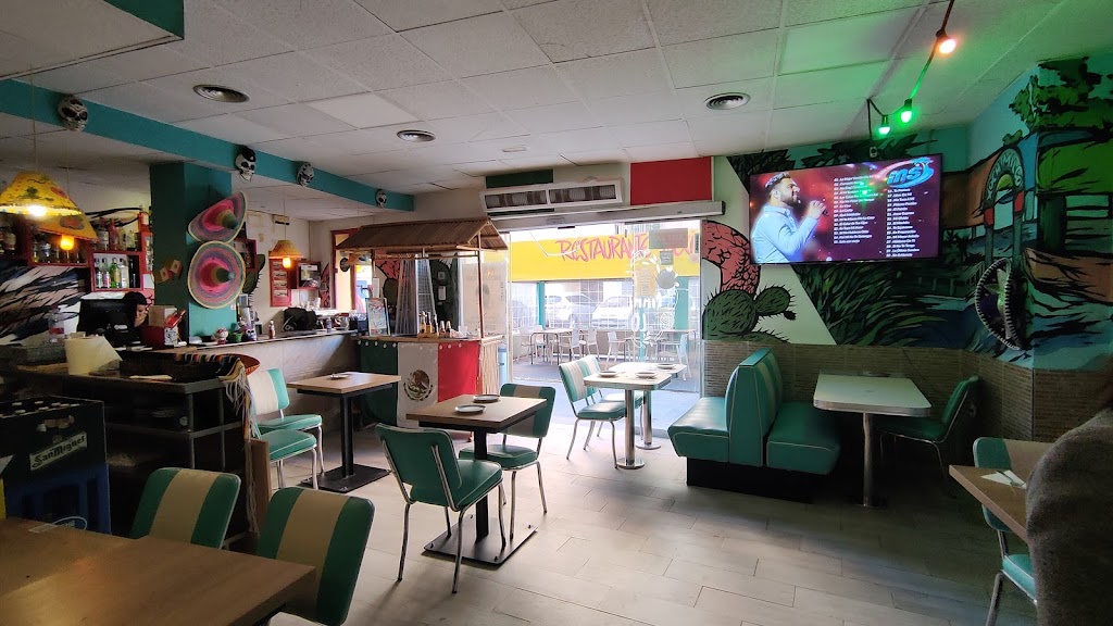 Restaurante El Mariachi Loco — Ambiente