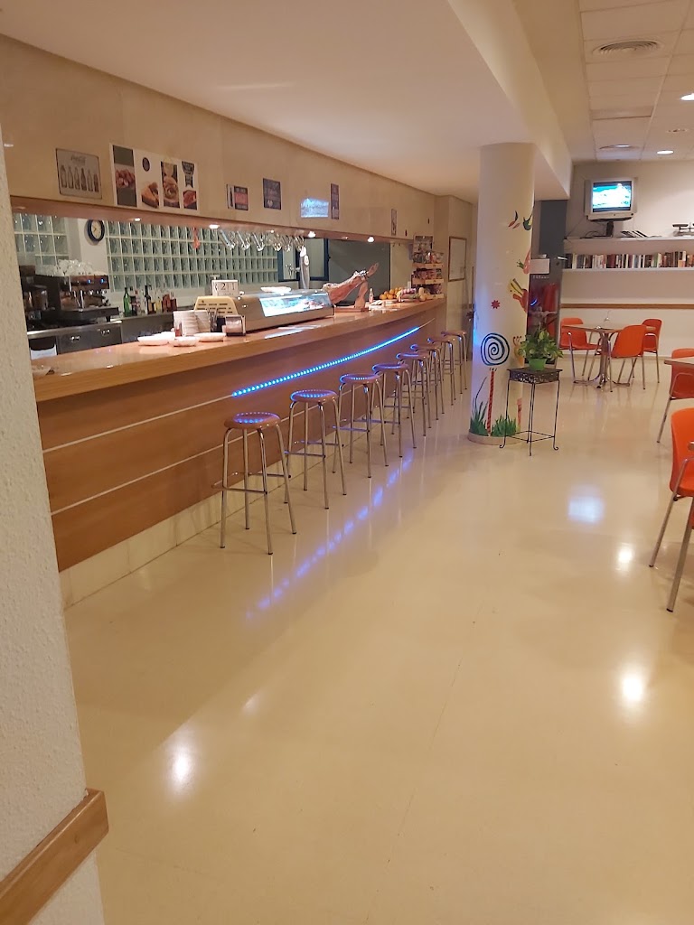 Cafeteria CEAM ALTEA — Ambiente