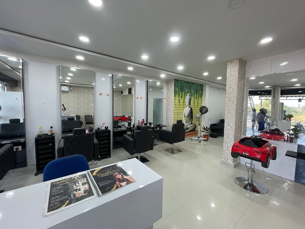 Celebritys Unisex Salon