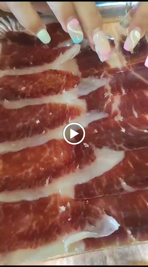 La Taberna de Gus — Videos