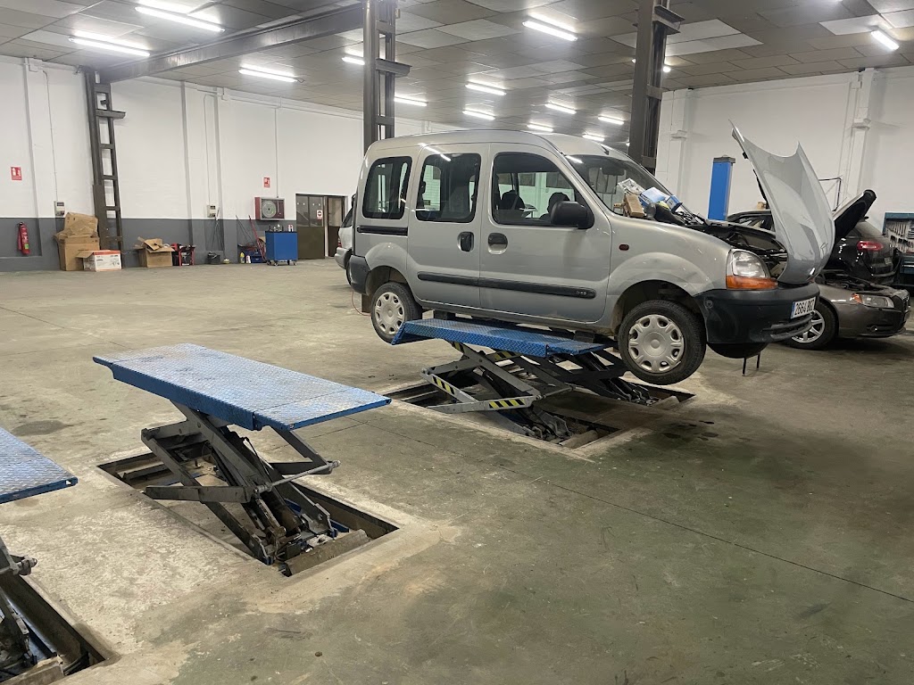 Talleres Royo Arilla S.L.U Nissan — Del propietario