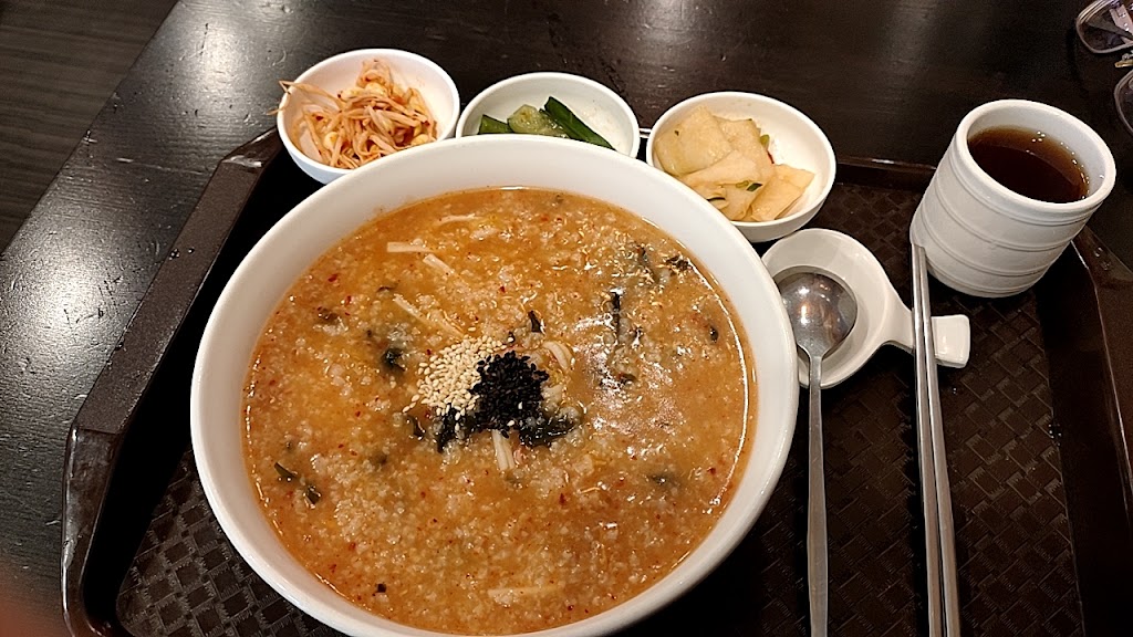 明粥韓式料理 的照片
