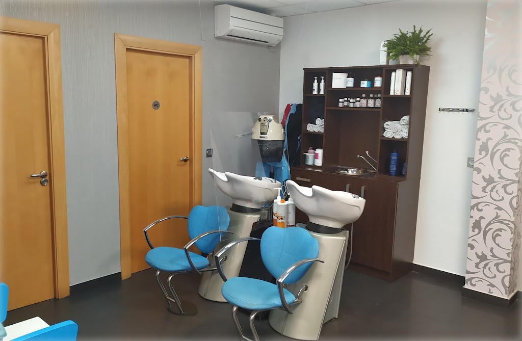 Peluqueria Y Estetica Anais — Interior