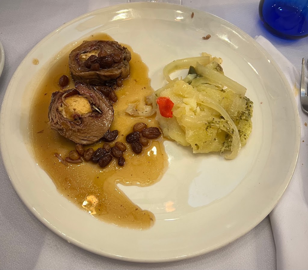 Restaurante El Duque — Comida y bebida