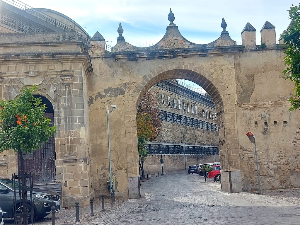 Arco de la muralla del Arroyo