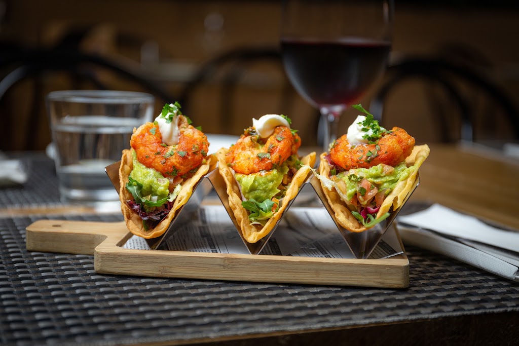 Restaurante El Faro — Comida y bebida