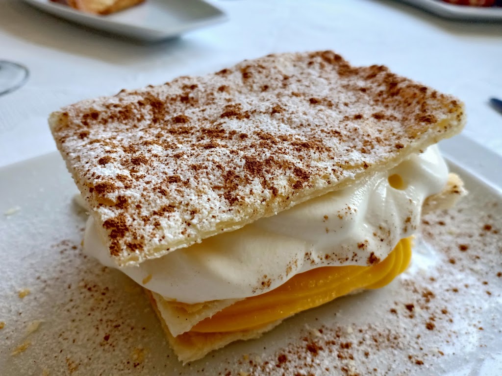Restaurante La Alacena de Tres Cantos — Comida y bebida