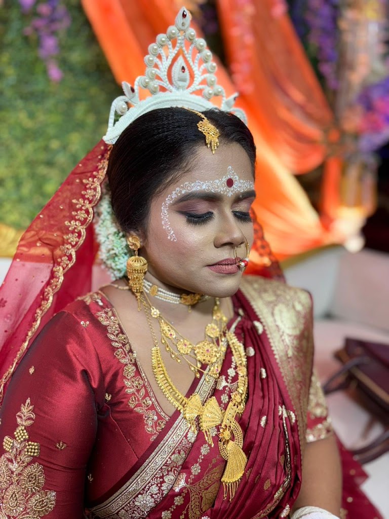 Sahana S Makeover Unisex Salon Makeup Studio Academy