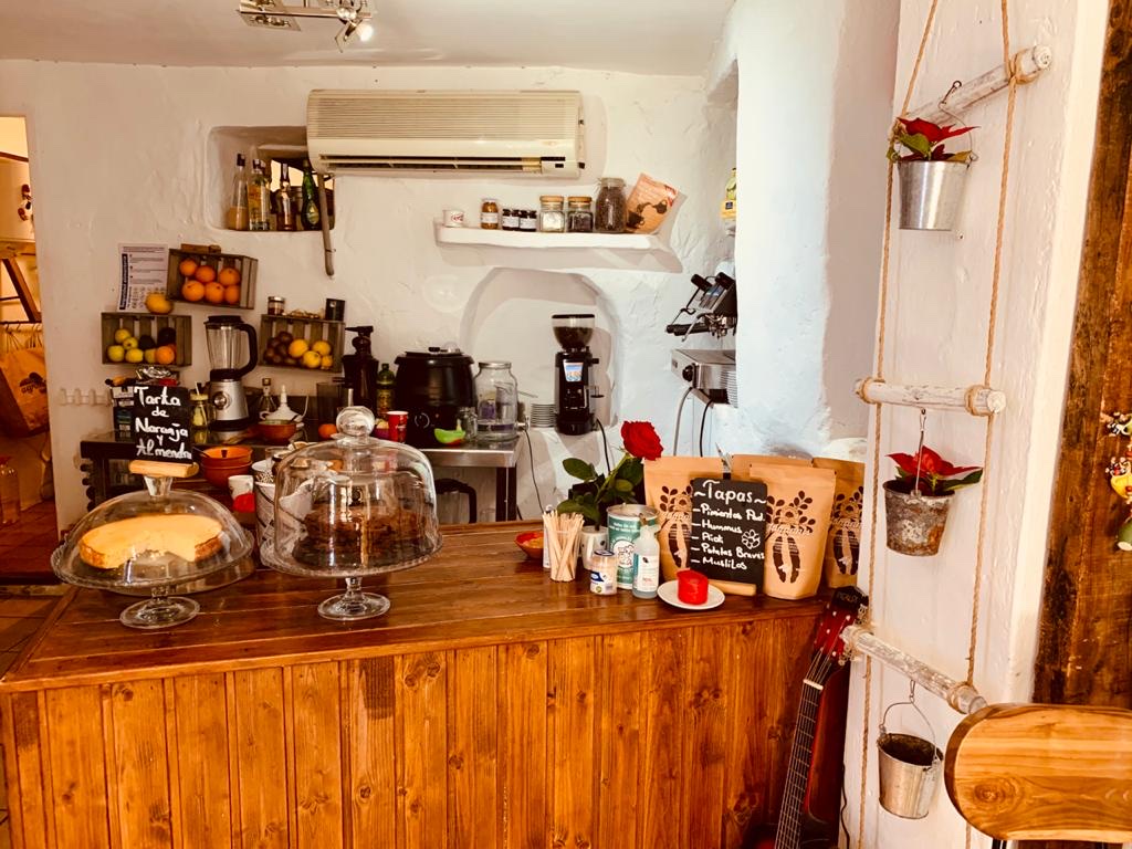 One Touch | Bistro, Cafe, Tapas, Vinebar | Pollenca — Ambiente