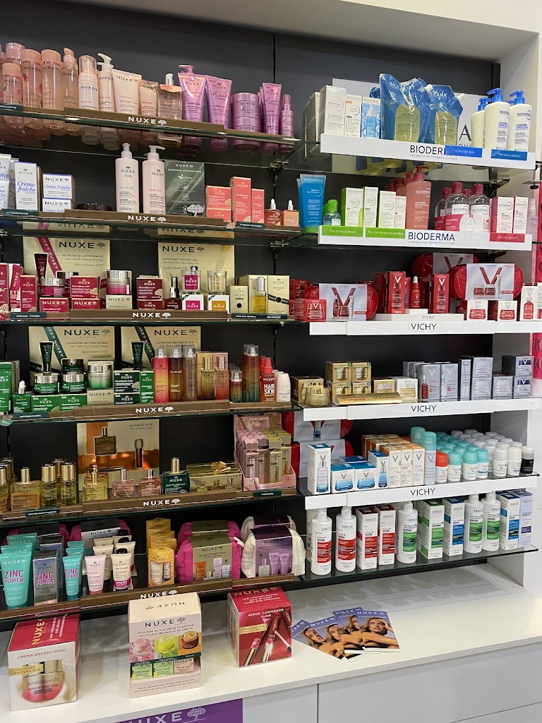 Farmacia La Gran Manzana — Del propietario