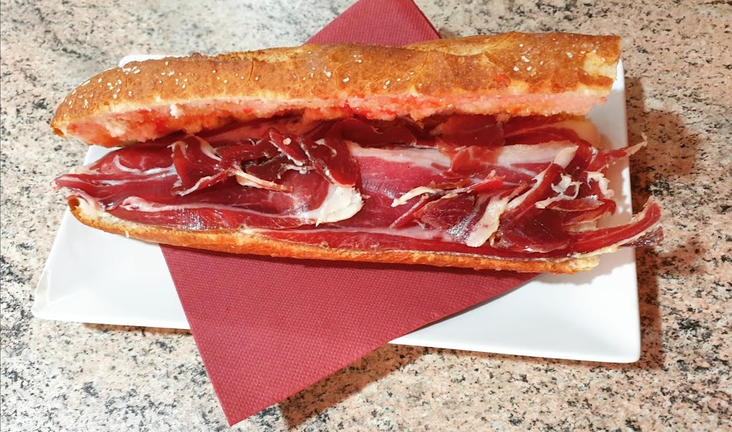 La Xarana Bar - Cerveseria - Cafeteria — Comida y bebida