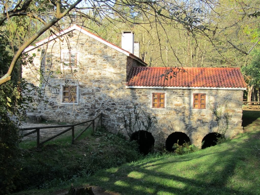 Area Natural Muino de Pedroso ~ Camping Rio Xuvia