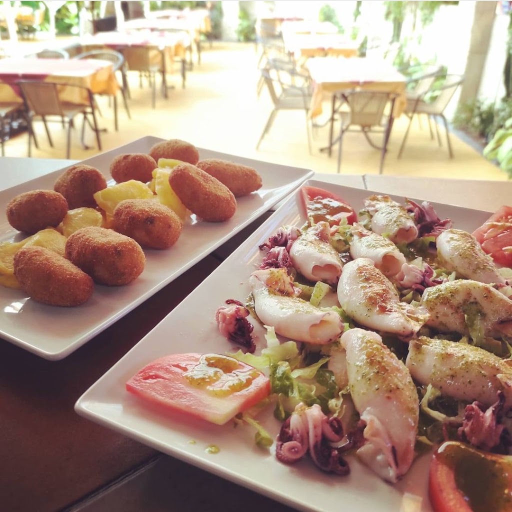 Restaurante El Viejo — Comida y bebida