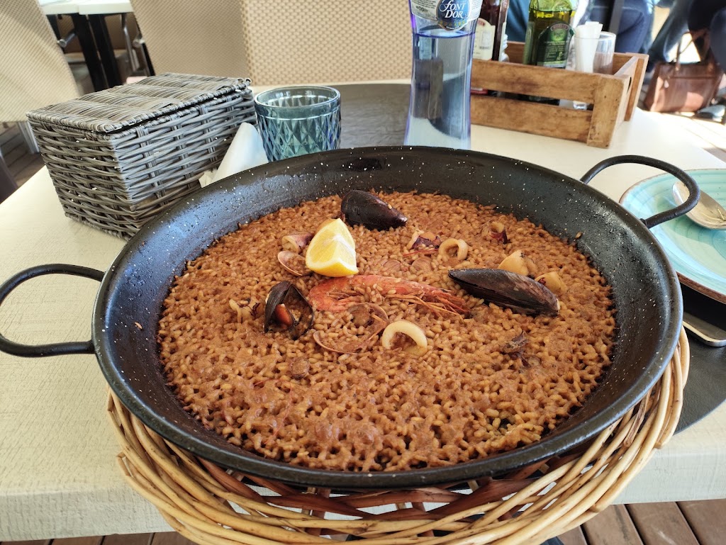 Les Petxines — Paella