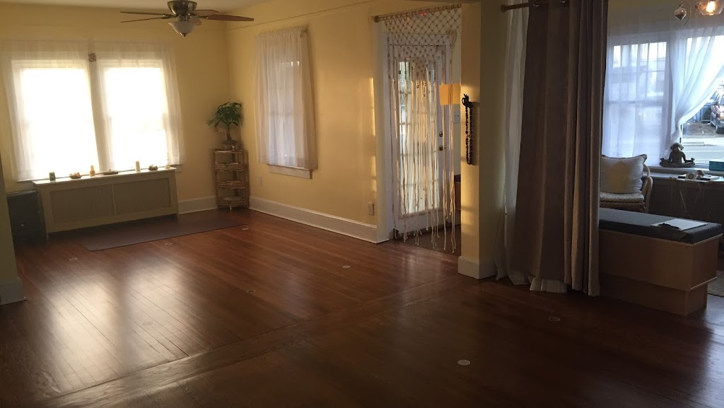  Aloha Yoga & Healing