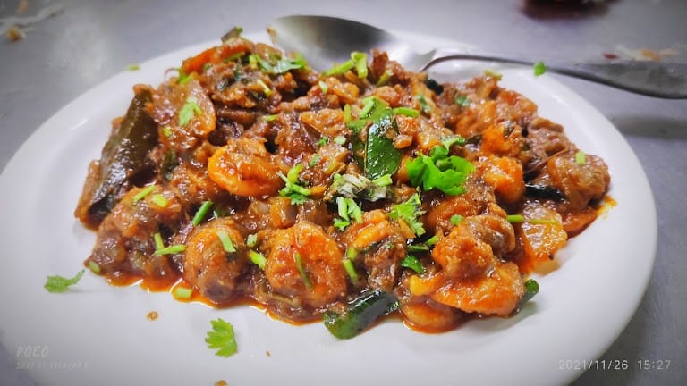 Manimegalai Chettinad Restaurant Rooms