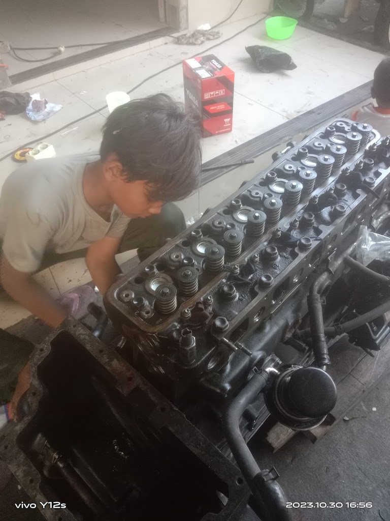 Bengkel mobil 5pandawa jatiroke pesanggrahan kec: plumbon