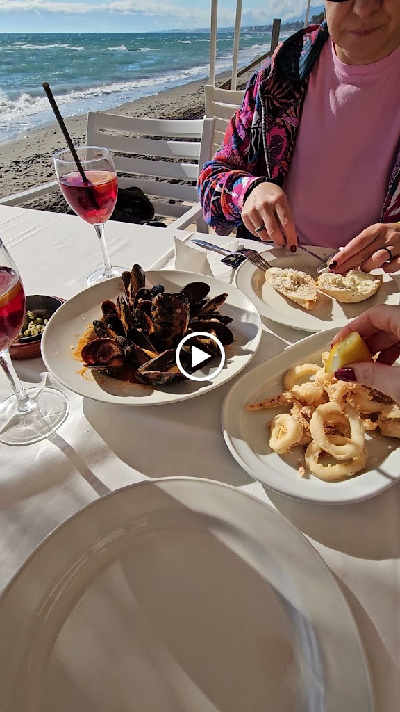 Chiringuito Basilio Beach — Videos