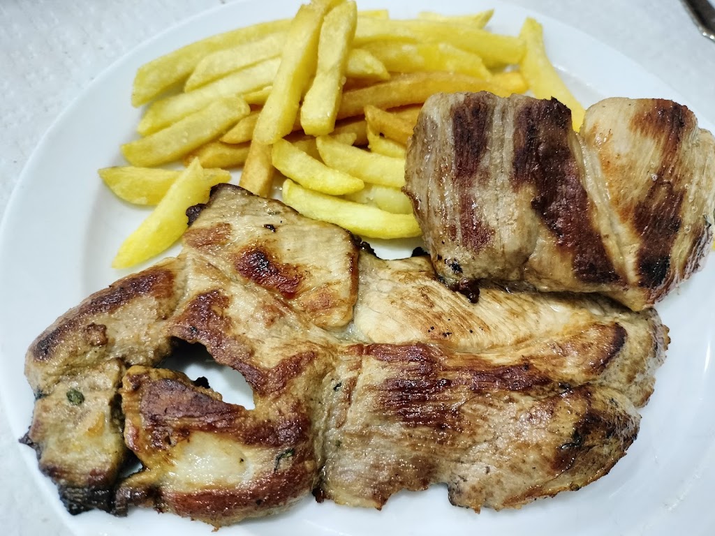 Meson la Aurora Majadahonda — Comida y bebida