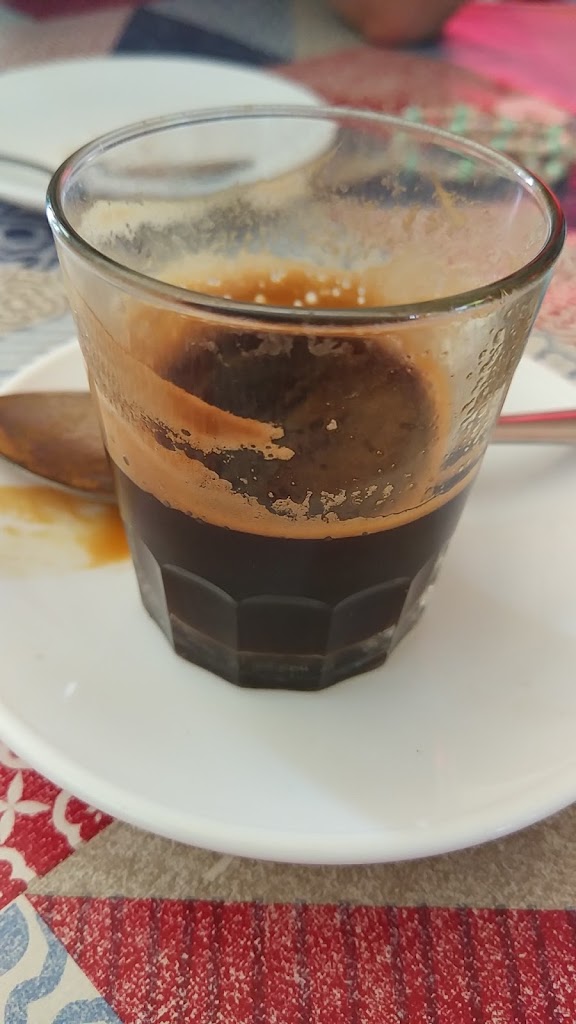 Bar Perez — Comida y bebida