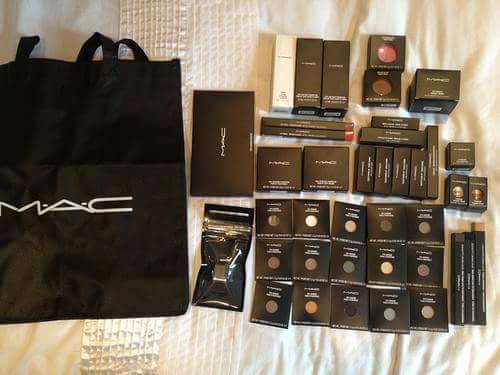 Charmis Ladies Beauty Salon