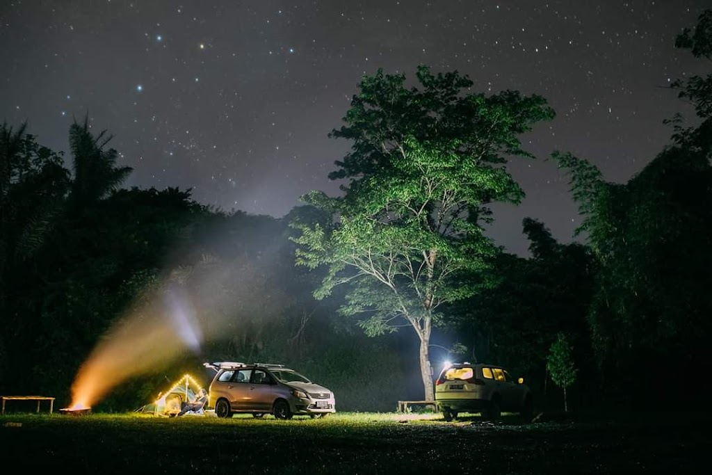 Smiling Cinangka Camping Ground