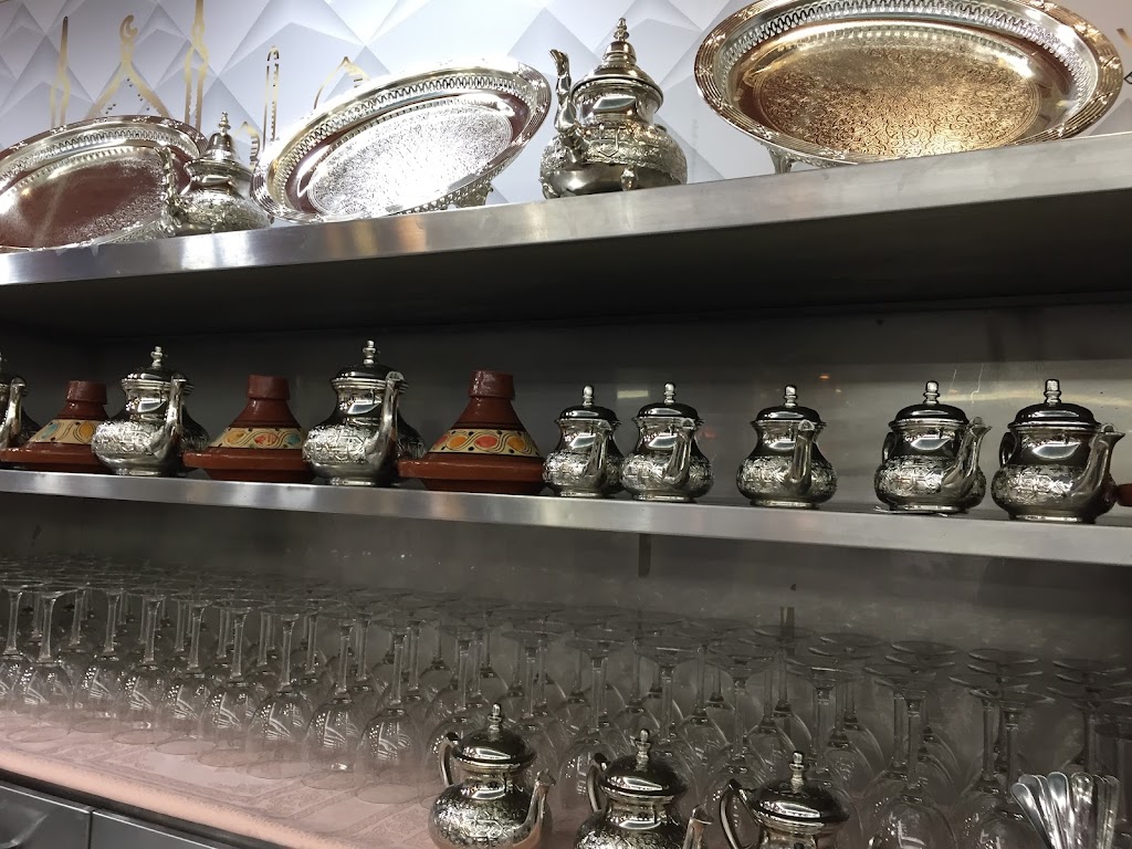 RESTAURANTE LA ISLA ALJAZEERA (COMIDA GASTRONOMIA ARABE HALAL MARROQUI PERSA LIBANES) RESTAURANTES CON ENCANTO LEGANES MADRID — Ambiente