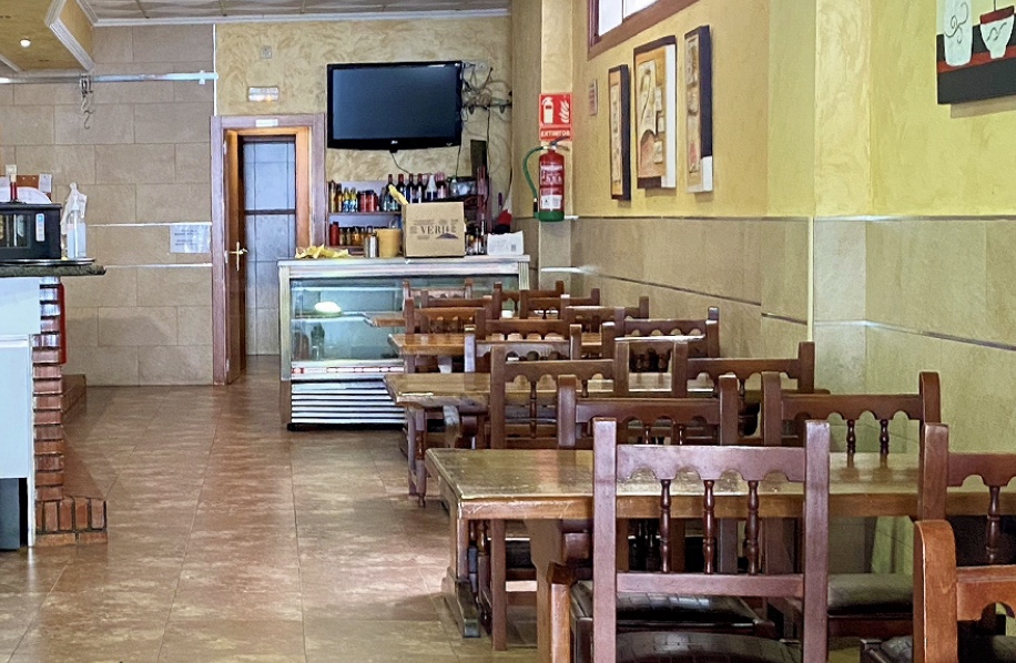Catalunya 92 Bar Restaurant — Ambiente
