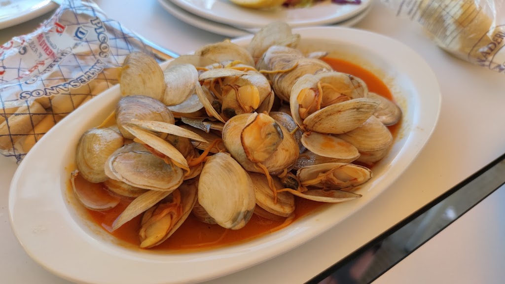 Bar Bolanos — Comida y bebida