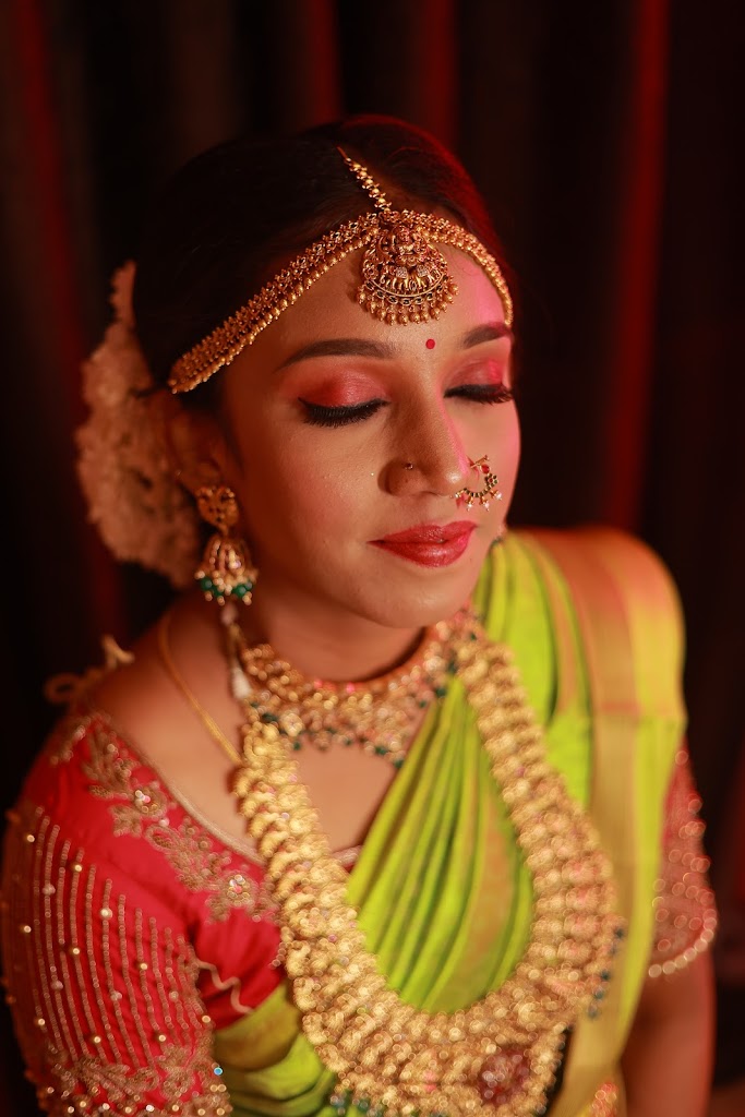 Glowish Bridal Studio Hair Skin