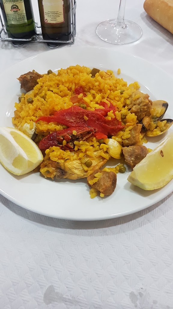 Restaurante las Palmeras — Paella