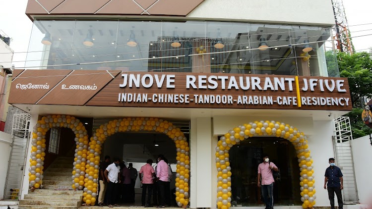 Jnove Restaurant