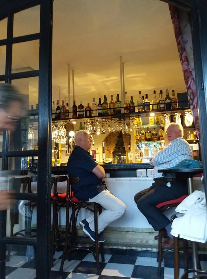 Bar Aidan — Ambiente
