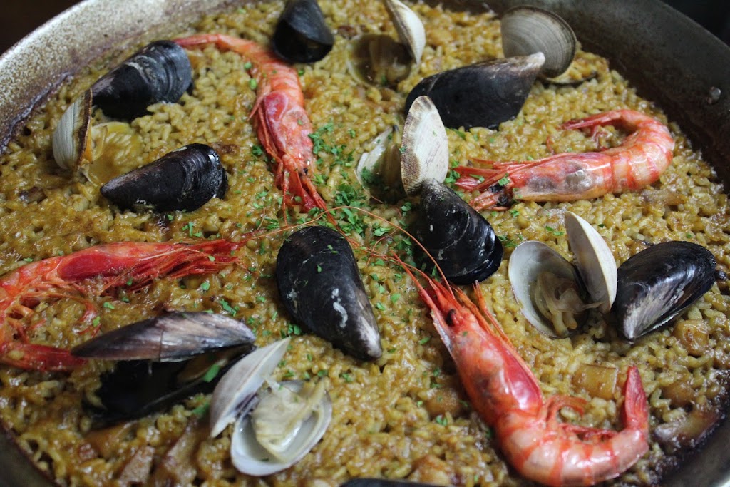 Restaurante La Salseta, Sitges — Paella