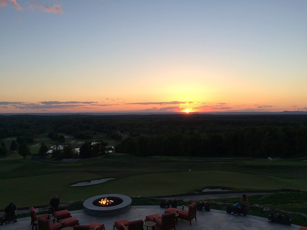 Country club in Hampden