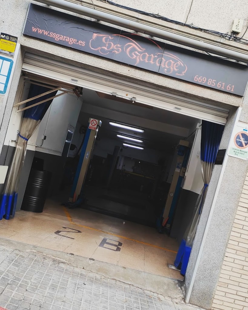 SSGarage - Taller mecanico en Sabadell — Exterior