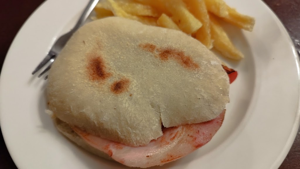 Restaurante El Moral — Comida y bebida