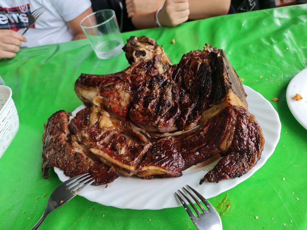 Restaurante El carnicero — Comida y bebida