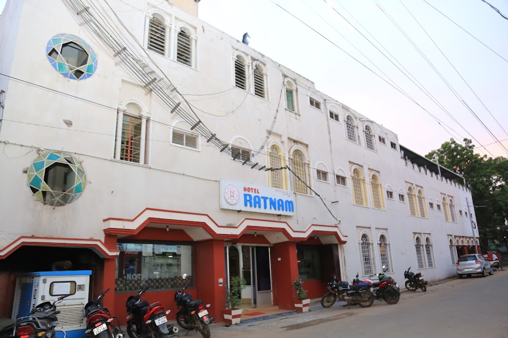 Hotel Ratnam