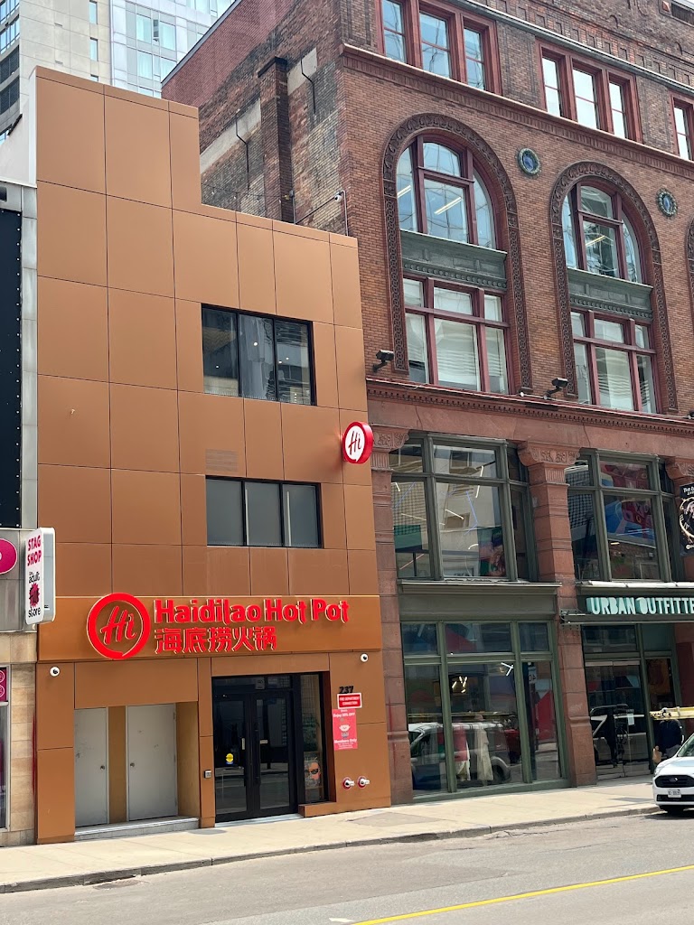 Haidilao Hot Pot Toronto Downtown