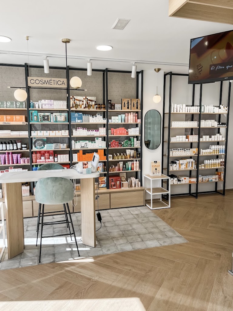 Farmacia Parque Cientifico/Especialistas en dermocosmetica — Del propietario