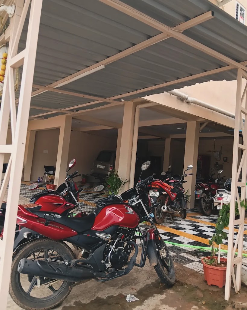Sri Sai Srinivasa Lodge