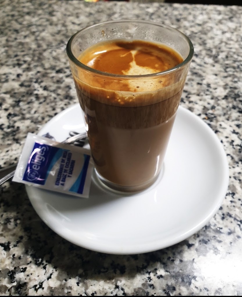 Cafe Bar Mikaela — Del propietario